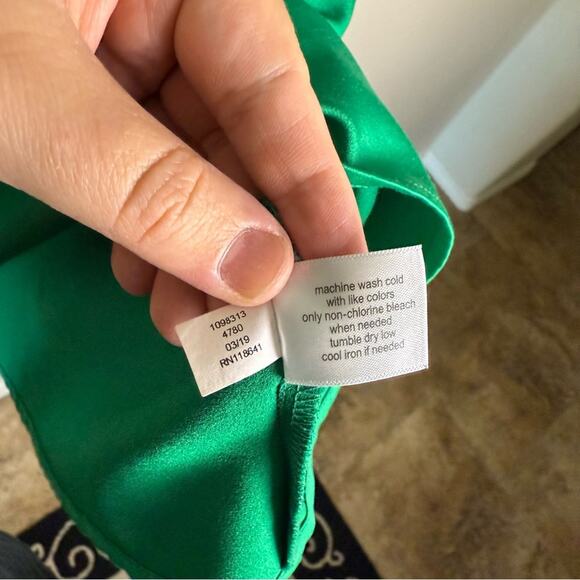 Lane Bryant Green V-Neck Flutter Sleeve Blouse 20 - Picture 8 of 12